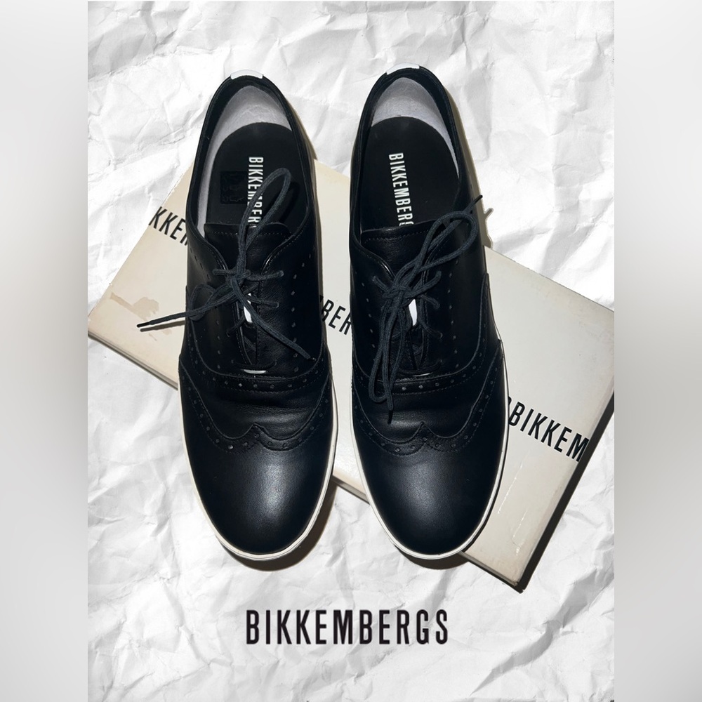 Bikkembergs Men's Black Leather Wingtip Sneakers